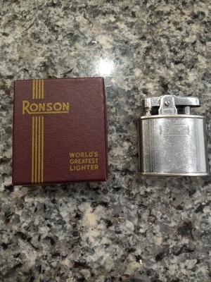 Vintage Ronson Standard Pocket Lighter 6091