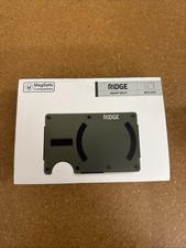 The Ridge Slim Wallet Cash Strap with MagSafe Matte Olive OPEN BOX NEW 