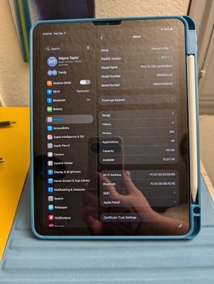 Apple iPad Air (5th Generation) 64 GB, Wi-Fi, 10.9 in - Blue W Apple iPad Air (5th Generation) 64 GB, Wi-Fi, 10.9 in - Blue W