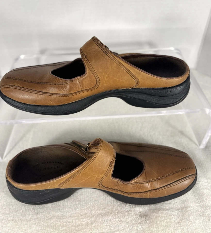 Tamancos femininos Merrell de couro Mary Jane marrom confortável almofada de ar 9,5 - Imagem 3 de 4