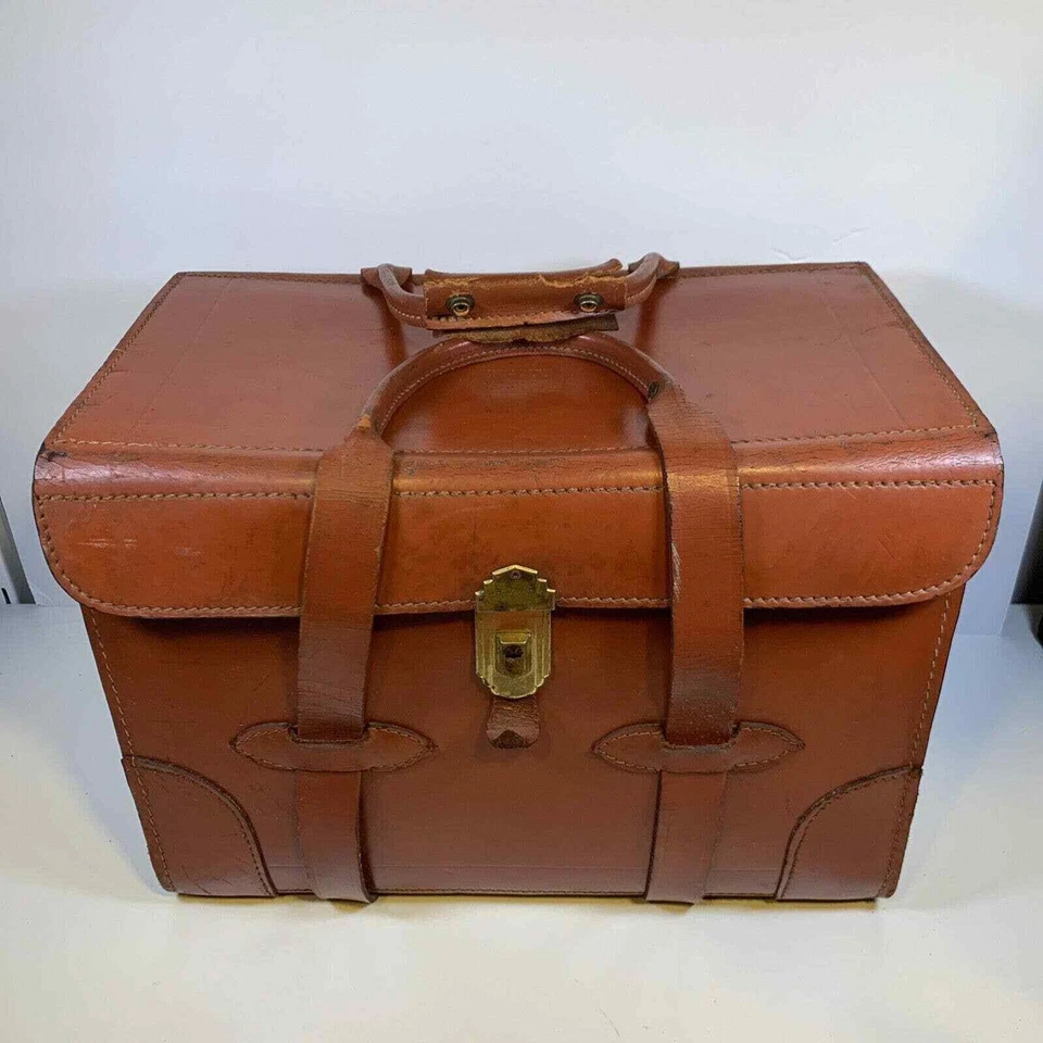 Bolso/maletín vintage de cuero marrón para cámara yeso estadounidense en relieve Foto 2 de 4