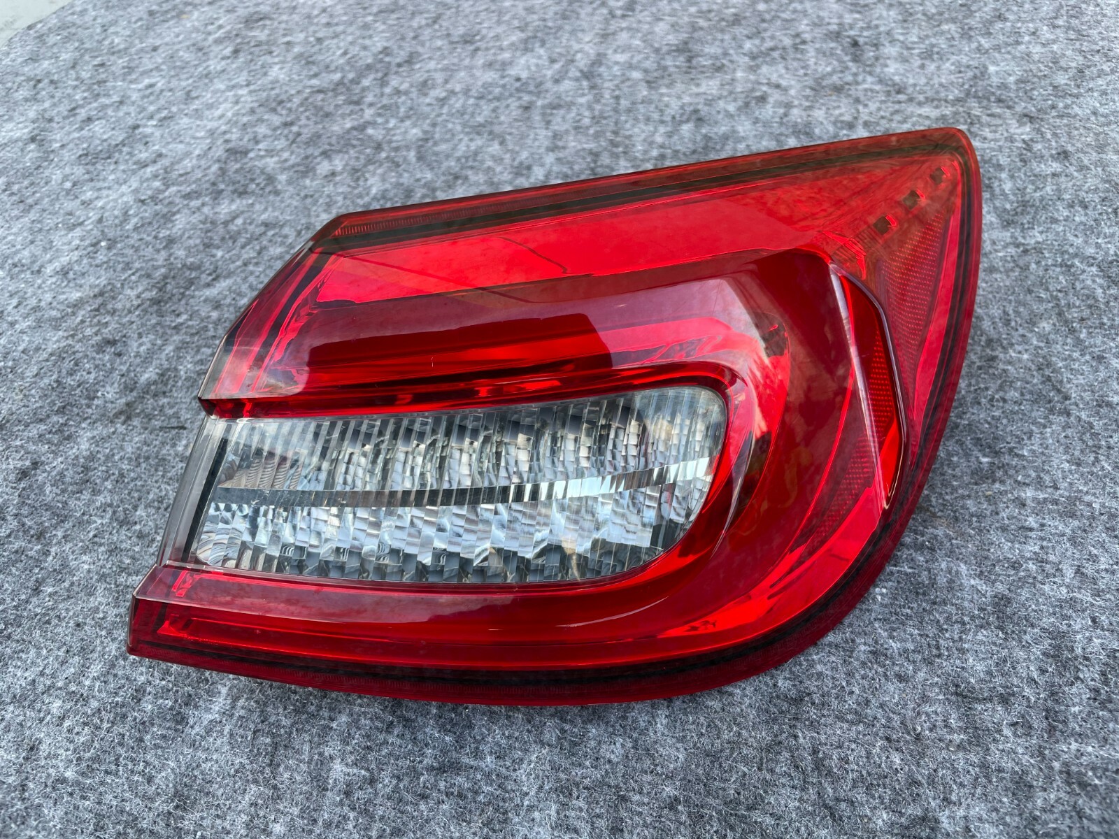 RIGHT LED TAILLIGHT TAIL LAMP ASSEMBLY OEM 76K 14-17 MASERATI QUATTROPORTE S 3.0