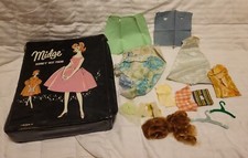 VINTAGE BARBIE Mattel 1963 MIDGE Case, Clothes  Hangers Lot