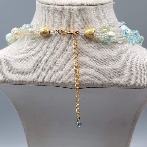 Avon Baby Blue White Bead Gold tone Pendant Necklace 16-19" - Picture 5 of 8