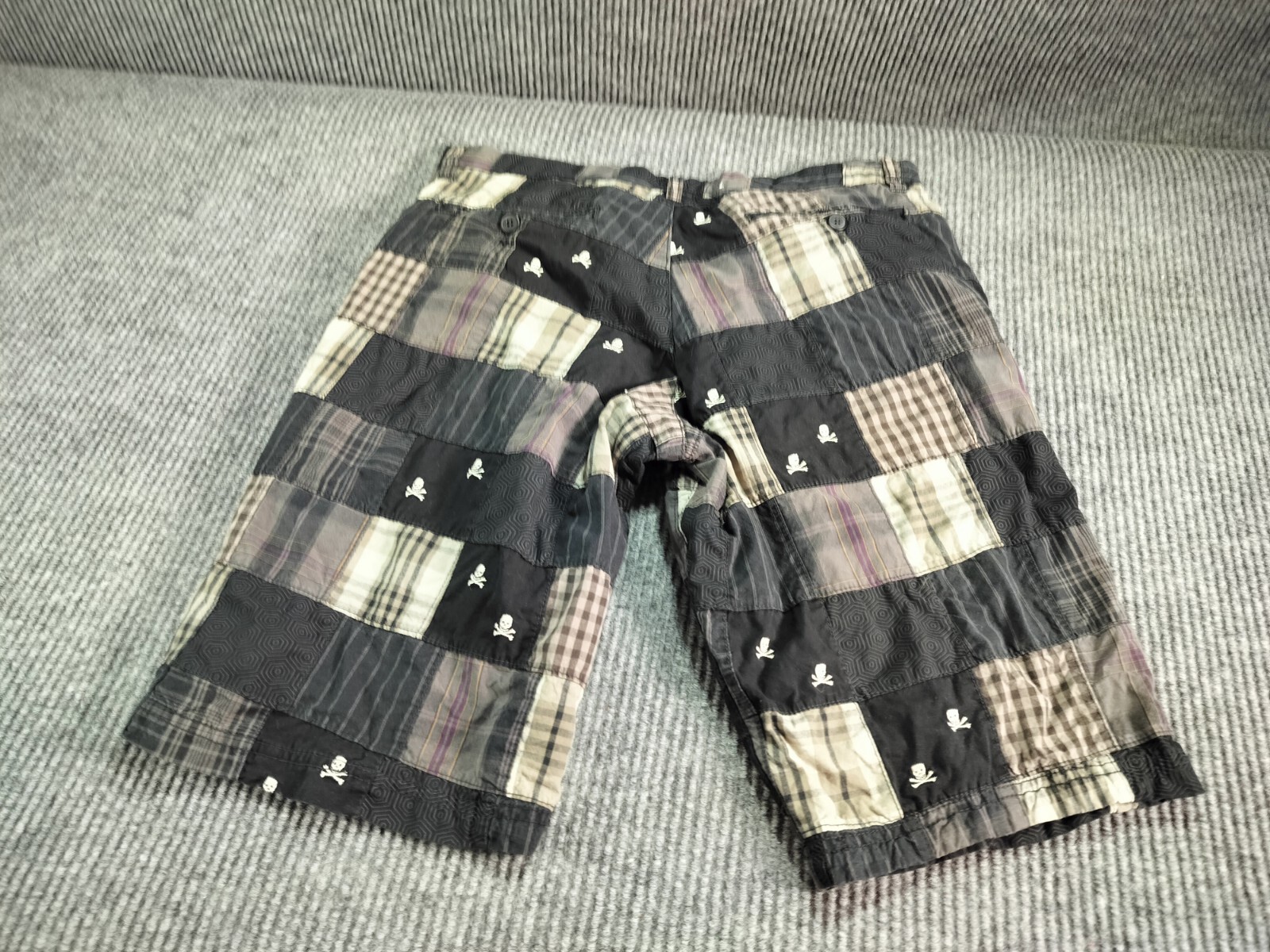 Utilith Men's Skull Crossbones Patchwork Shorts 3… - image 9