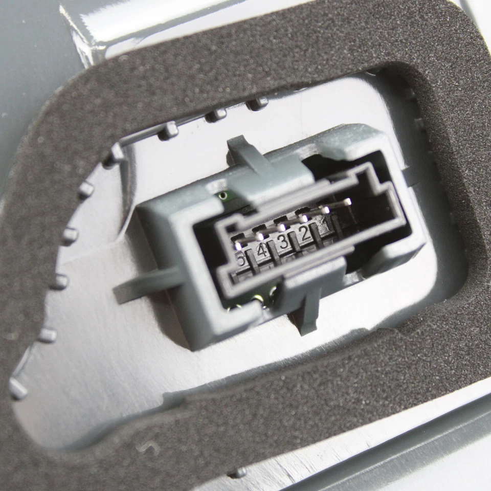 Левый внешний задний фонарь Hella для BMW F10 528i 535d 535i 550i M5 - Изображение 4 из 4