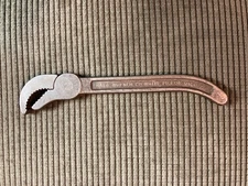 WADE Wrench Co. pliers 1916 White Pigeon Michigan made-in-USA vintage pre-war