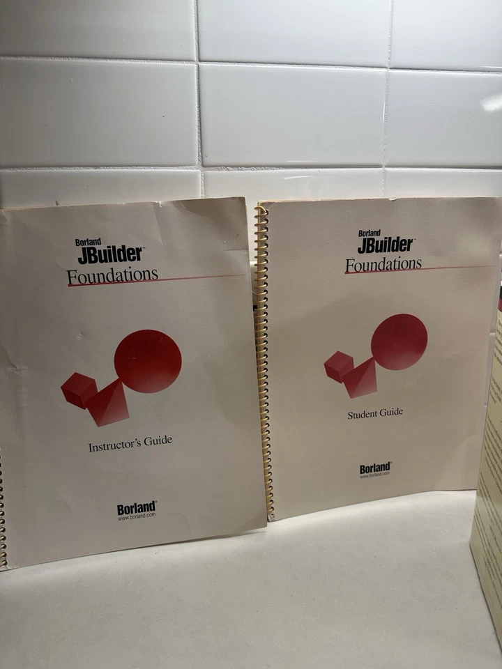 Borland Delphi 4 Client Server Suite Boxed Set + JBuilder Guides - Image 3 of 3