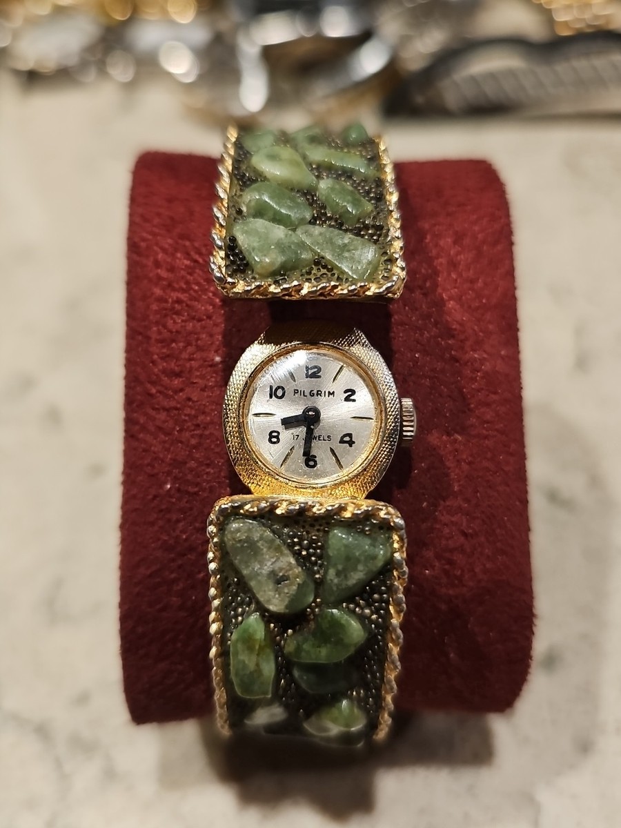 Vintage Pilgrim Women's 17 Jewel Mechanical Manual Peekaboo Watch