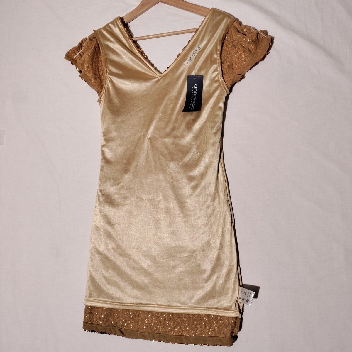 Anna-Kaci Gold Sequin V-Neck Dress Short Sleeve Sparkle & Shine Sz M - Imperfect View 5