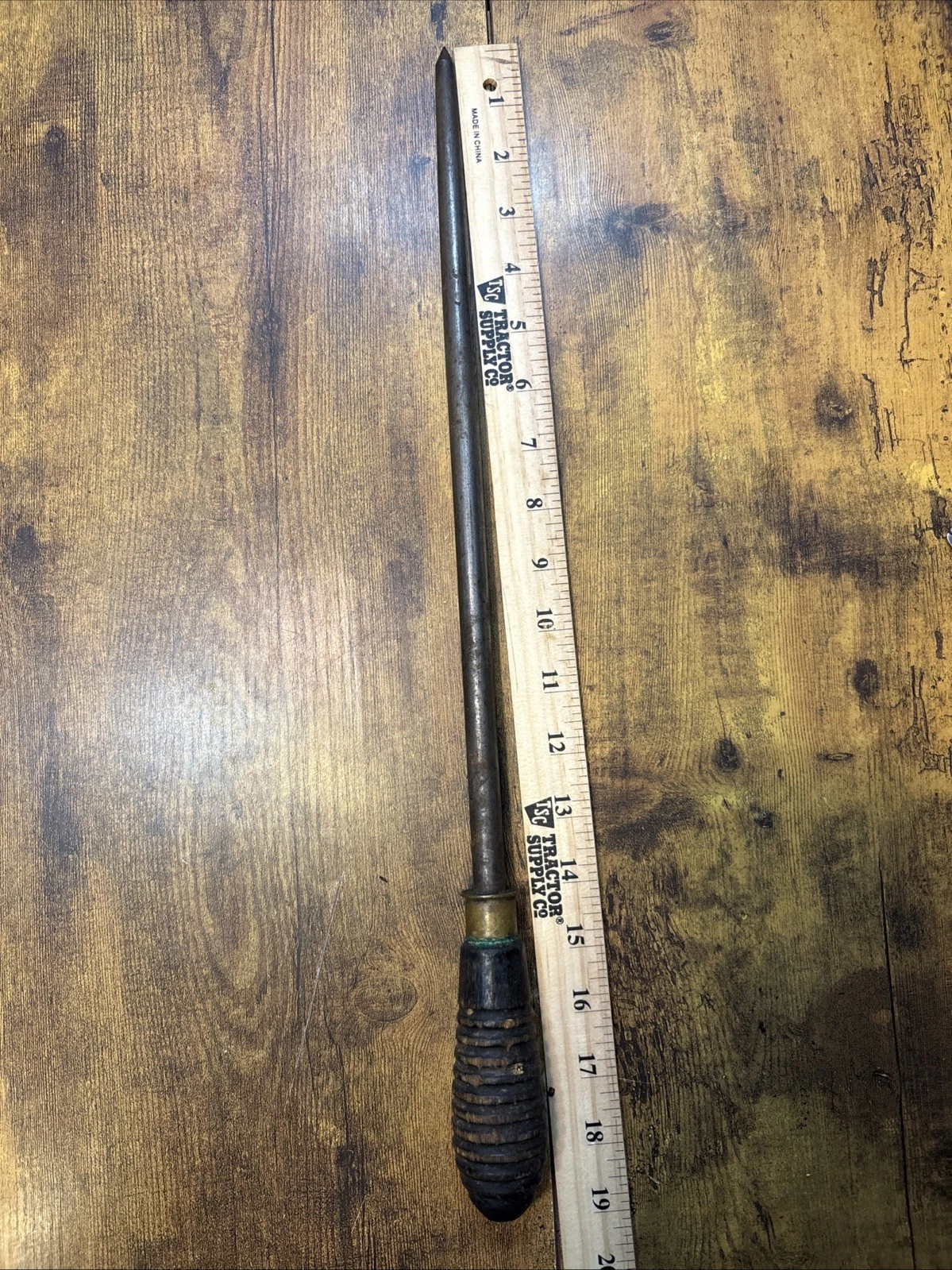 Vintage Moore Brothers Sharpening Honing Steel 19”long
Opens in a new window or tab