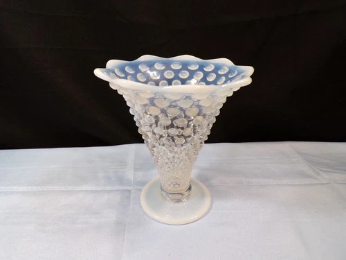 Fenton French Opalescent Hobnail Glass Fluted Cone Shaped Vase 5 3/8" Tall INV9