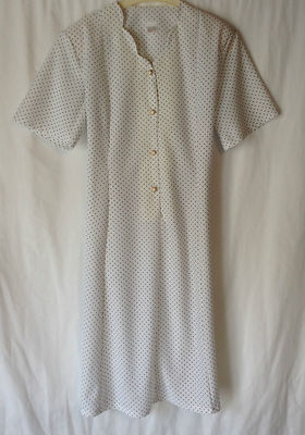 NEW ELDERLY LADIES PLUS SIZE 18 SHORT SLEEVE BUTTON FRONT OPENING DRESS*LAST 1* | eBay NEW ELDERLY LADIES PLUS SIZE 18 SHORT SLEEVE BUTTON FRONT OPENING DRESS*LAST 1* | eBay