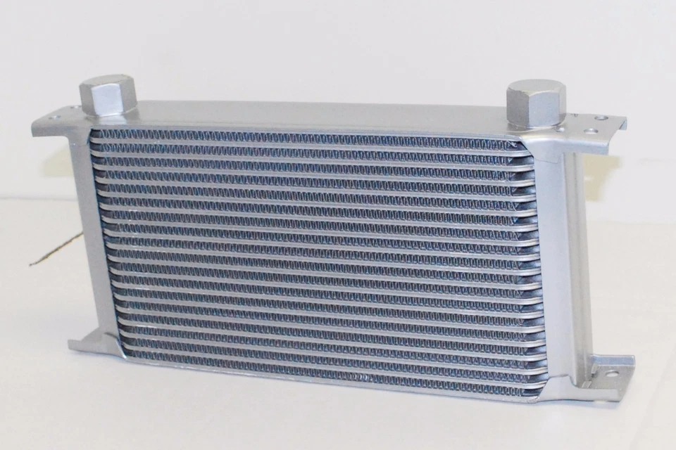 UNIVERSAL Oil Cooler Kits Stage III High Performance - Image 3 of 3