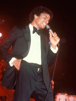 1985 Michael Jackson Poster 11X17 King Of Pop Moonwalk   