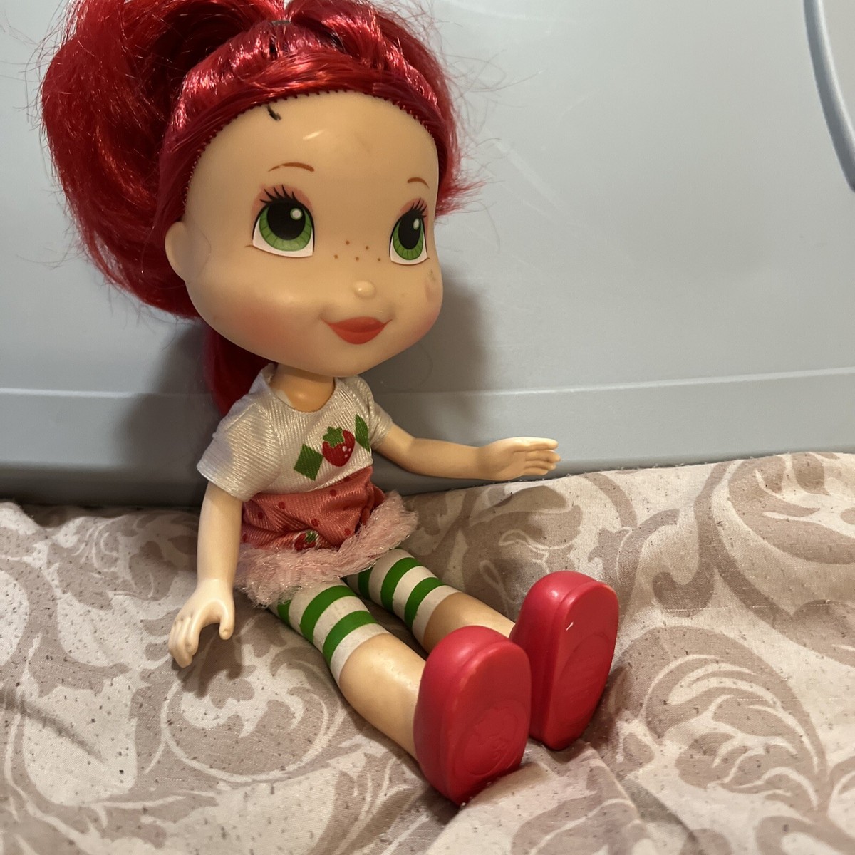 Shortcake Styling Doll Strawberry Shortcake Dolls With Smelly Hair - Main Image