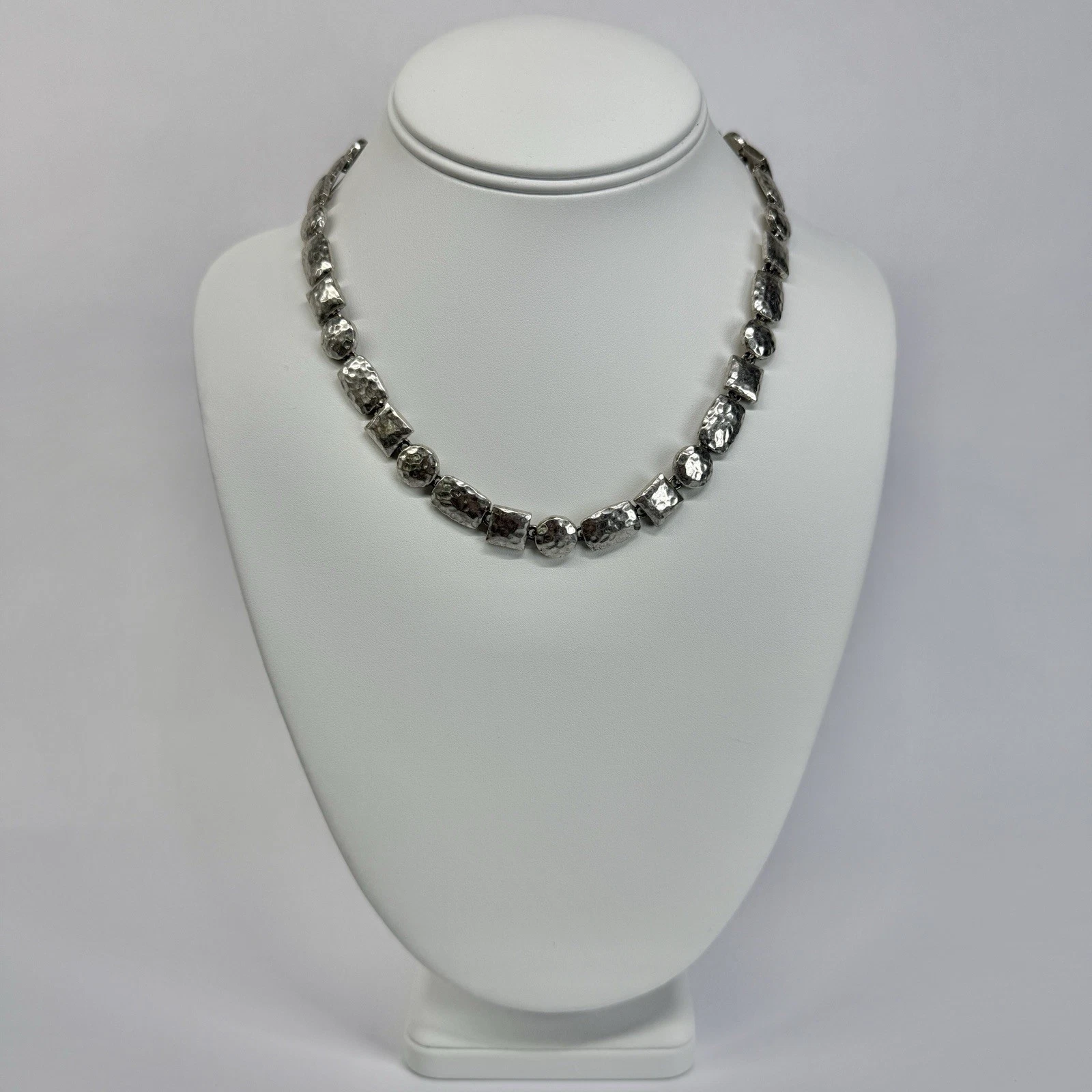 Elegant Modernist Hammered Links Silver Tone Vintage Necklace Jewelry N616
