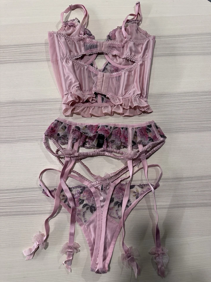 Conjunto de lencería de 3 piezas For Love And Lemons rosa rubor nuevo sin etiquetas Foto 3 de 4