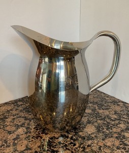  VOLLRATH Pitcher 8202 Stainless Steel 8 1/2" Tall 1 Quart USA Water  Vintage