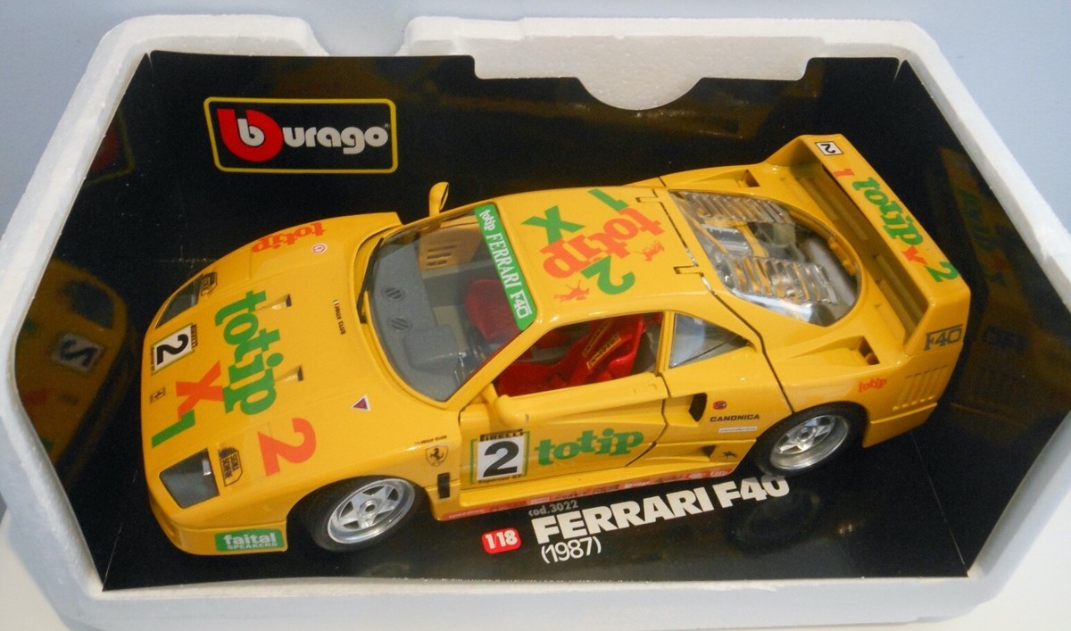 ブラゴ　1/18 フェラーリF40 イエロー　Ferrari Burago Ferrari F40 Racing 1:18 scale die cast model Boxed