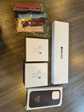 Apple Bundle: 2 pairs Airpods, 1 Apple Watch SE 1st gen, black 15Pro case, bands