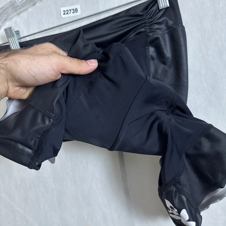 Betty Designs Cycling Women's Size Large Black Seated Padded Cycling Shorts - Image 4 of 4