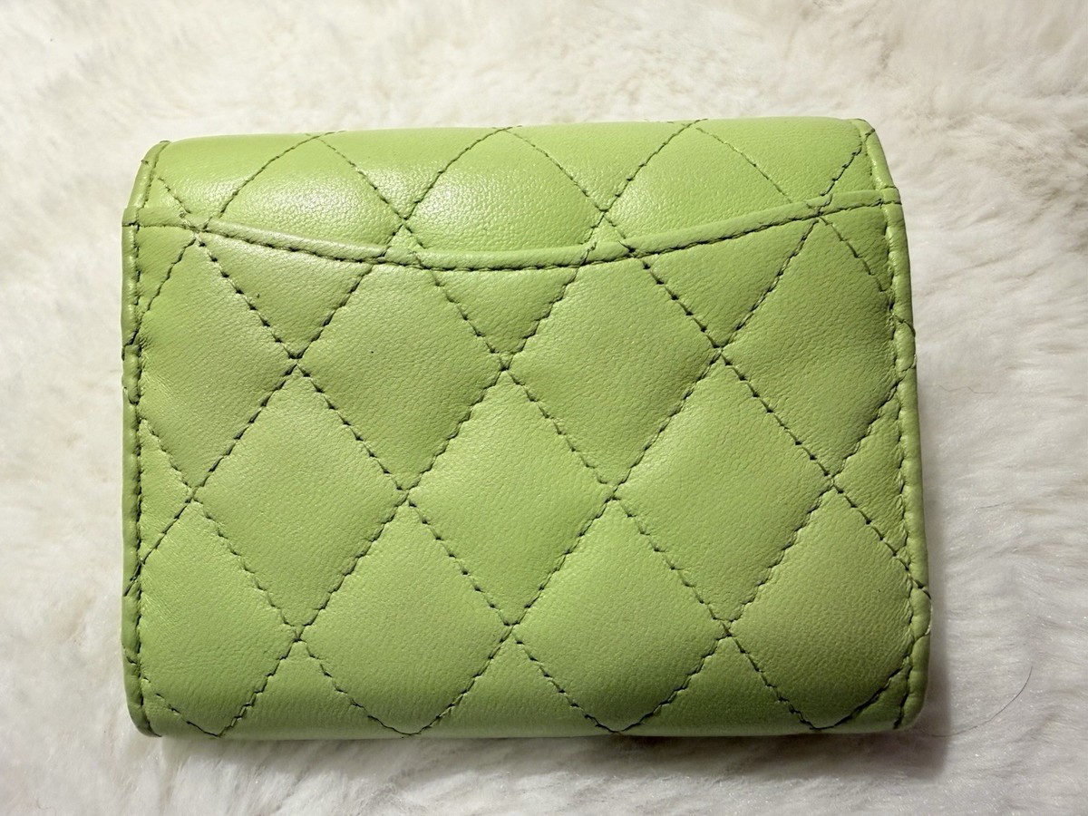 Chanel Green Quilted Leather Compact Wallet CC Logo Snap Button