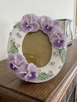 Vintage Floral Oval Picture Frame, Purple Pansy Flowers, Cottagecore Decor