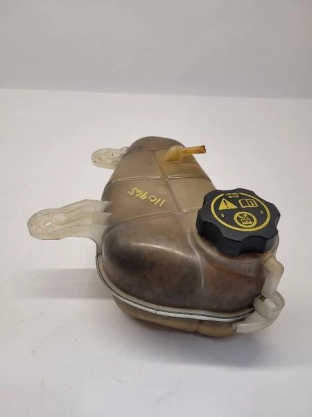 2012-2018 CHEVROELT SONIC Coolant Reservoir   Foto 3 de 4
