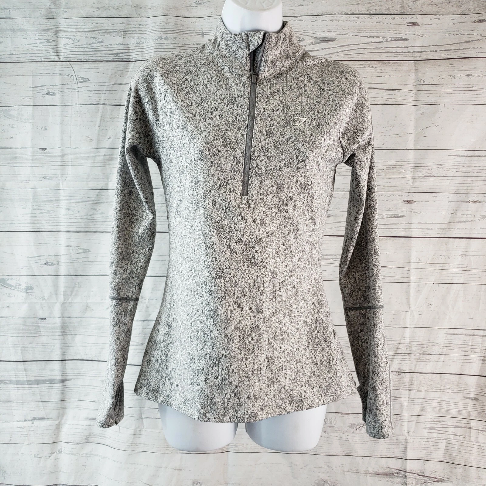 gymshark 1/4 zip pullover cutout long sleeve thumbholes jacket