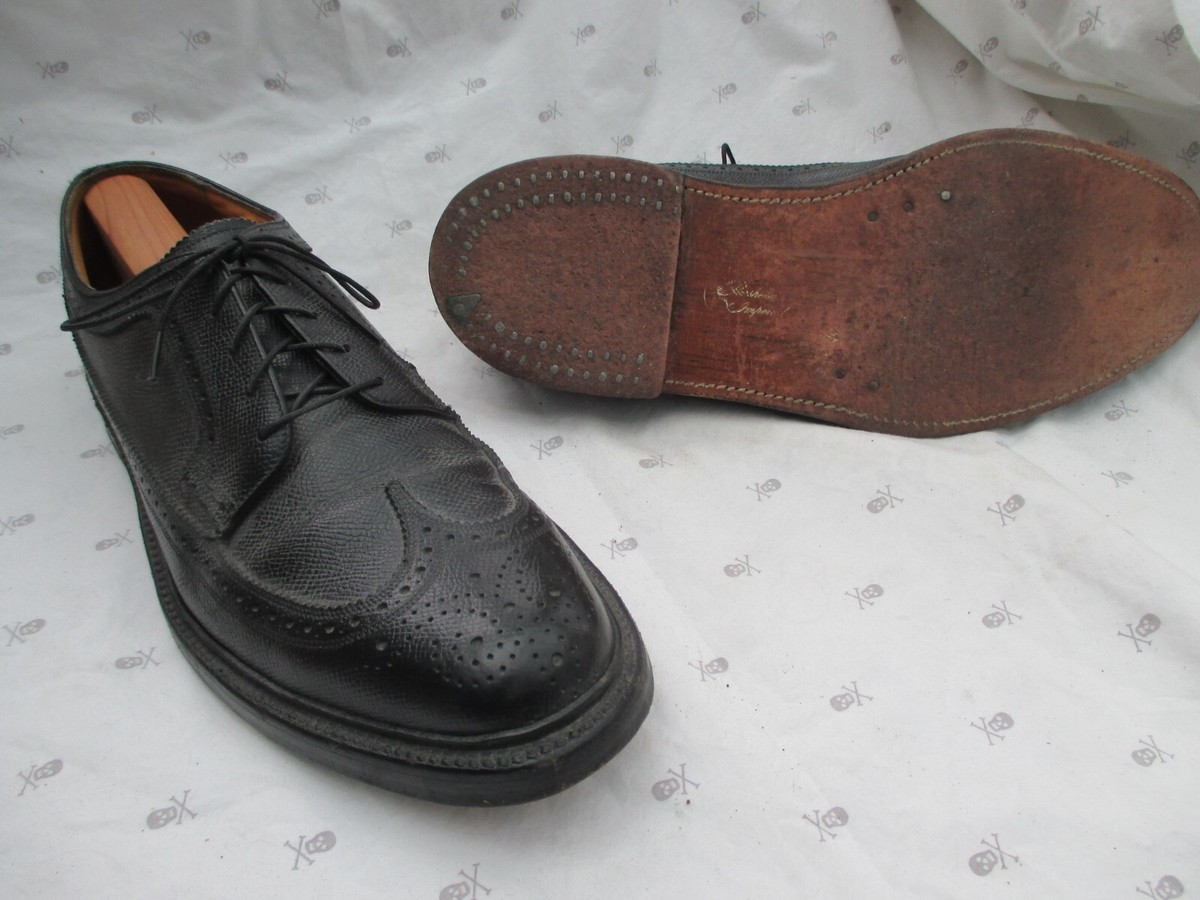 Florsheim Imperial Long Wing Tip V-Cleat Vtg Black pebbled Kenmoor