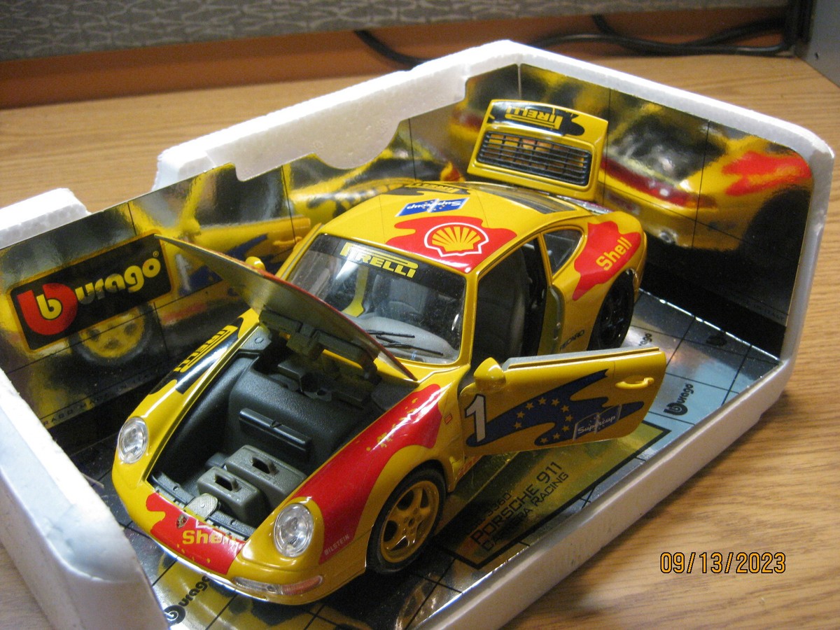 1/18 1993 PORSCHE 911 CARRERA RACING IN YELLOW 