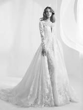 Pronovias Wedding Dress