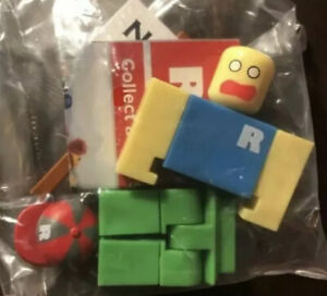 Classic Noob Roblox Mini Figure With Virtual Game Code Series 1 New Ebay - how to make a noob in roblox 2020