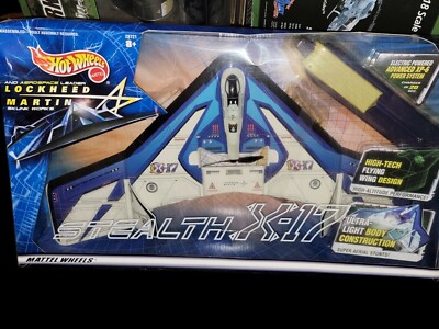  Hot Wheels & Aerospace Leader Lockheed Martin Skunk Works - Stealth X-17 2000
