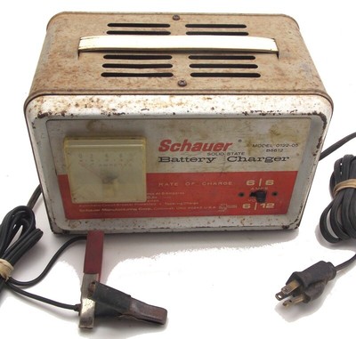 Vintage Schauer 6 Amp 6 12 Volt Battery Charger Model 0122 05 B6612 Usa Used Ebay