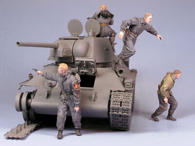 1/35 Resin Escaping Soviet Tank Crew 4 Kit Unpainted Unbuild qj166 | eBay