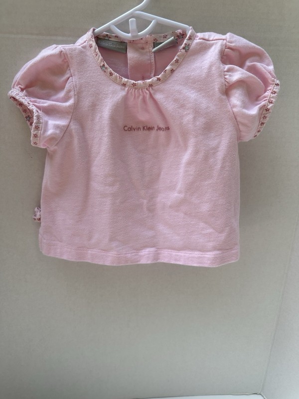 Calvin Klein Jeans Infant Baby Girl Shirt Size 9 M Pink Floral Bow Short Sleeve