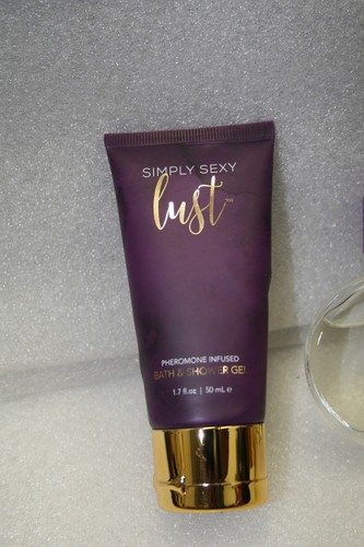 Simply Sexy Lust Pheromone Infused Perfume and 2 Bath and Shower Gels - Picture 2 of 5
