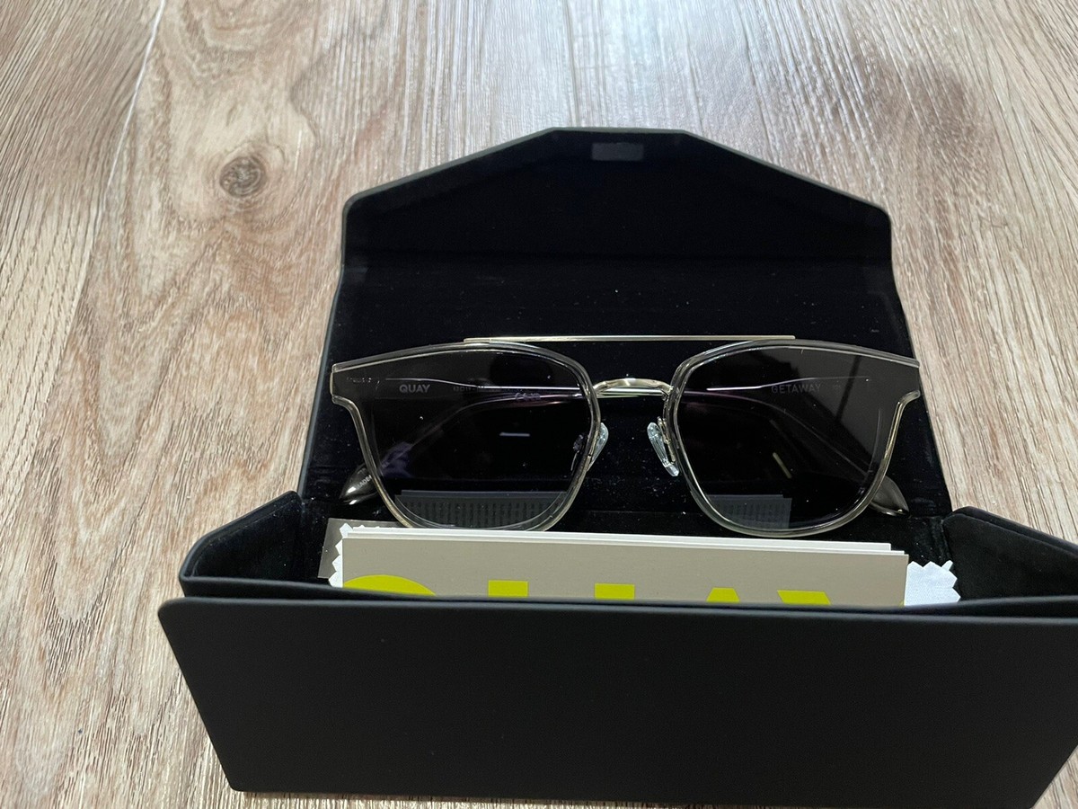 Quay GETAWAY silver frame/purple lenses Sunglasses NWT Quay Getaway Sunglasses Womens Grey Frame / Smoke Lens With  main image 4