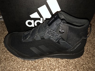 terrex tivid mid climaproof shoes