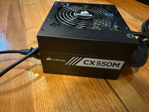 Corsair CXM Series CX550M Desktop Power Supply 550W - Afbeelding 2 van 4