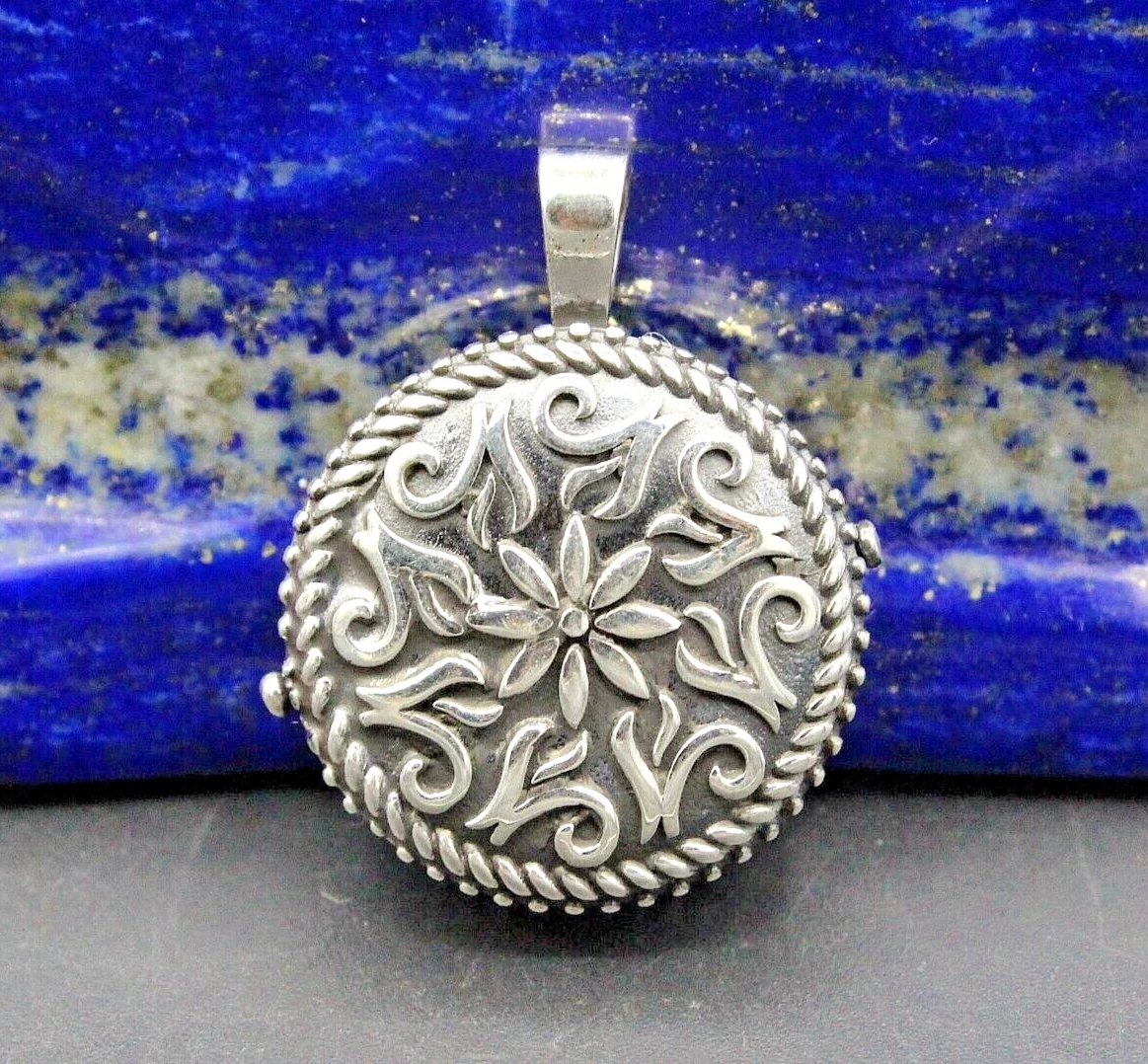 Turkish 925K Sterling Silver Taweez Pendant Box Round Pendant