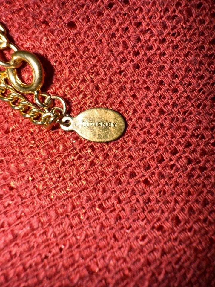 Collar Disney Mickey Mouse con pendientes a juego Foto 4 de 4