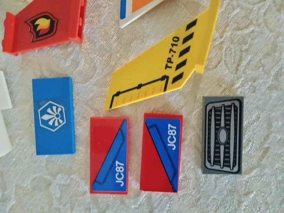 PIEZAS LEGO: Colas de Avión Surtidas con Pegatinas, Varios Tamaños y Colores Foto 4 de 4