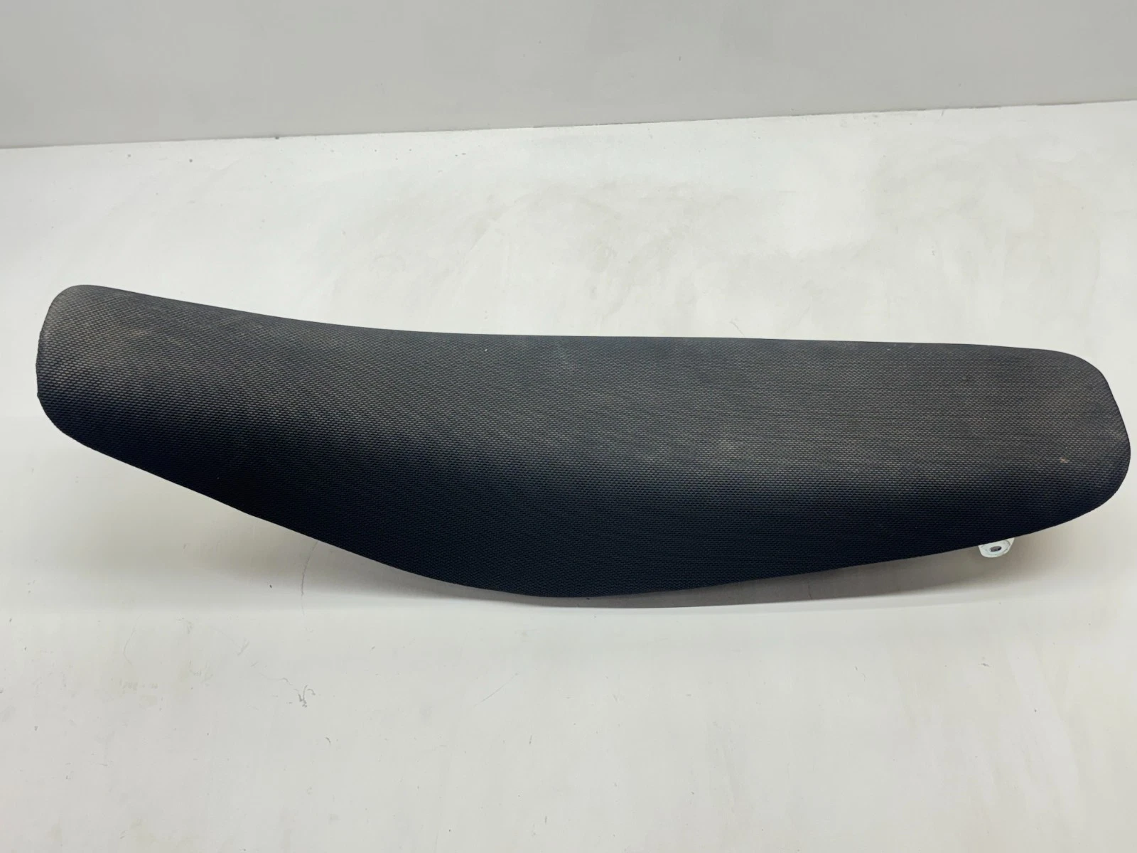 2002 Suzuki RM125 Seat Black Saddle Cover Assembly OEM Dirt Bike 45100-36F02-DY1