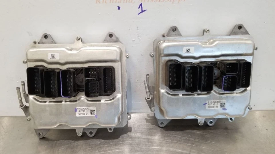 14 BMW M6 F13 4.4L MÓDULO CONTROL MOTOR ECM SET PAR 12148617549 Foto 2 de 4