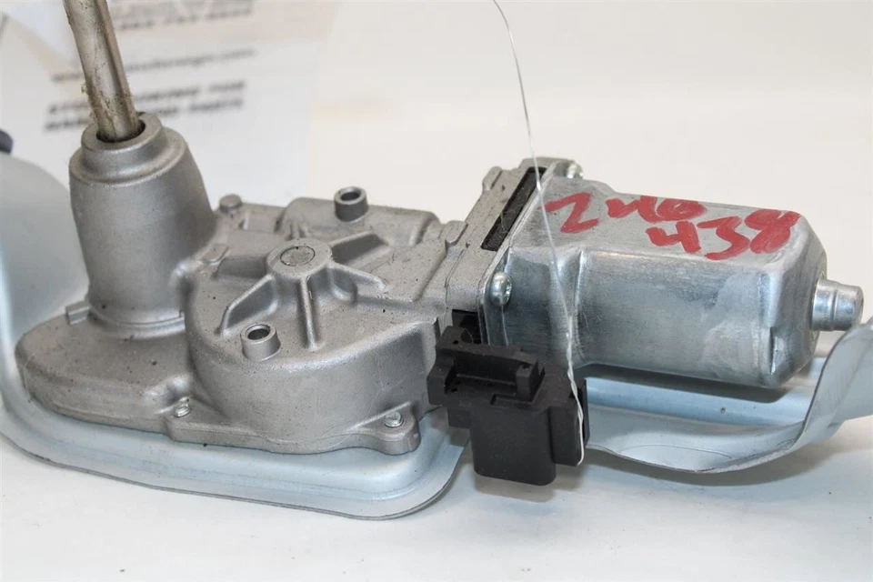 REAR WIPER MOTOR Hyundai Tucson 16 17 18 19 20 21 1370109 - Image 3 of 4