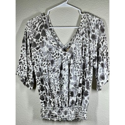 America Rag Cie Women's Gray Leopard Print V-Neck Smocked Blouse Size M