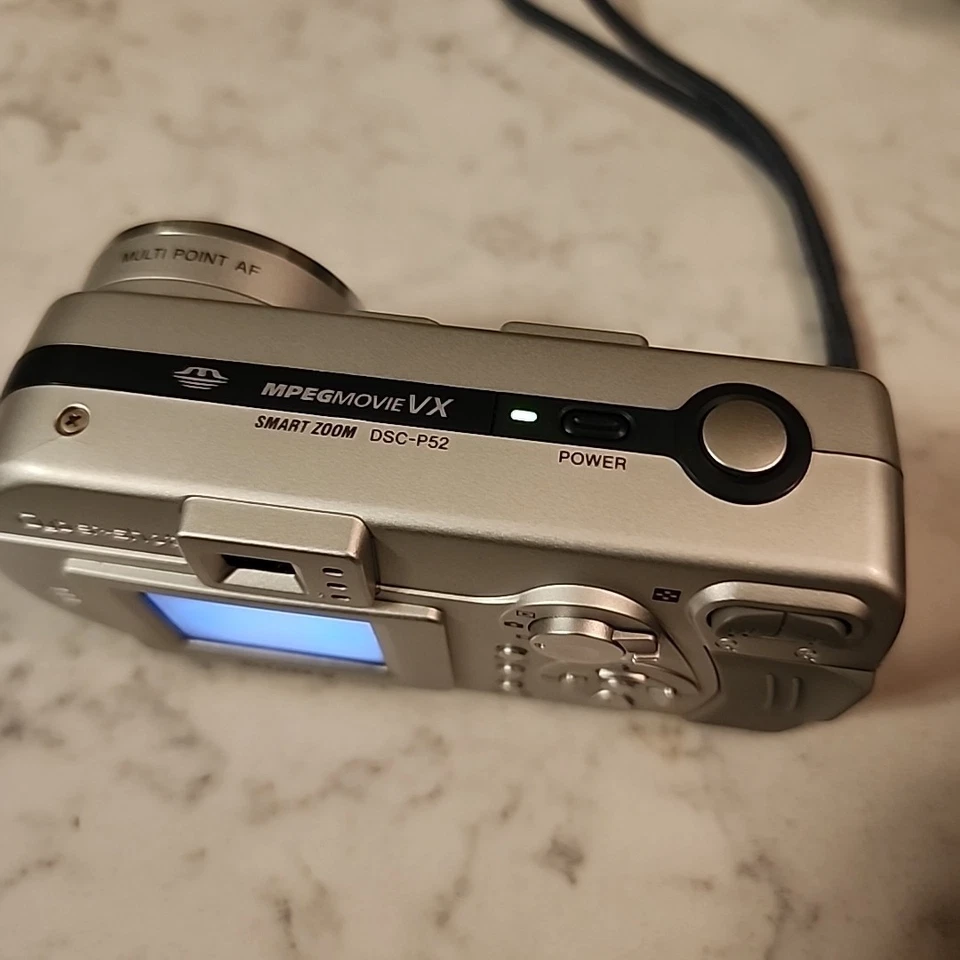 Sony Cybershot DSC-P52 3.2 MP Compact Digital Camera Silver - Image 4 of 4